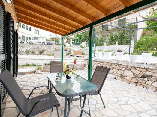 Christos Appartments Lazaráta エクステリア 写真